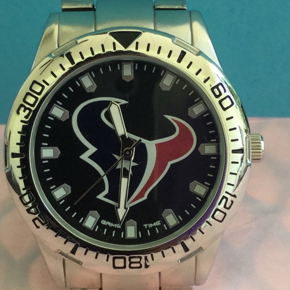 Texans - Picture 2 of 3